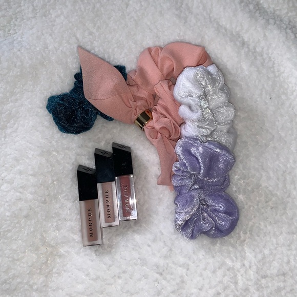 Morphe mini lipstick trio and scrunchie set - Picture 5 of 8